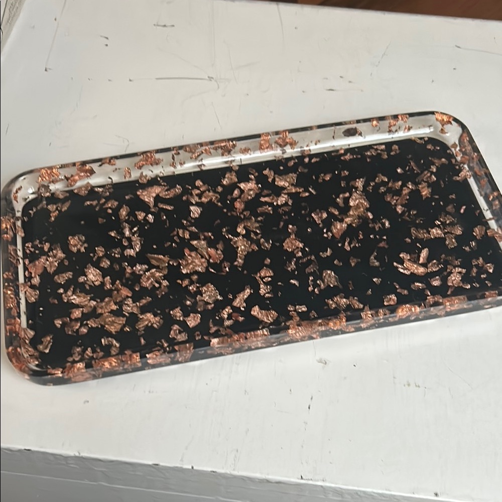 Tray for bathroom, kitchen or bedroom made of resin never been used